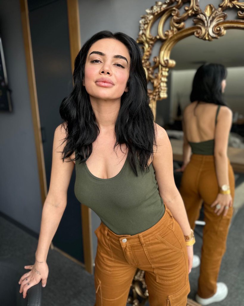 Ece Ronay smiles fuck