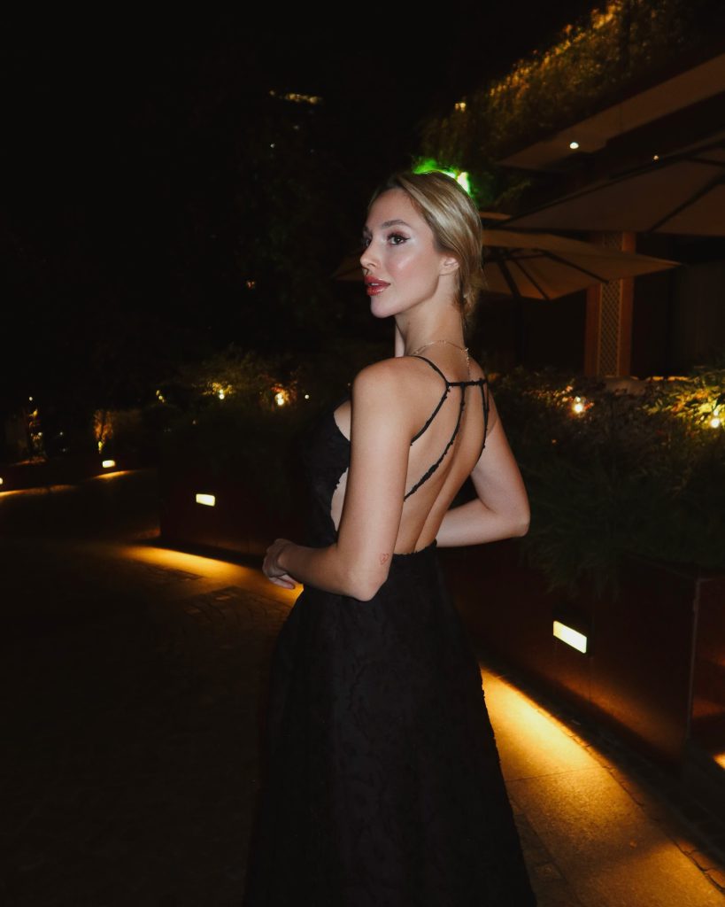 Ecenaz Üçer ardent fuck