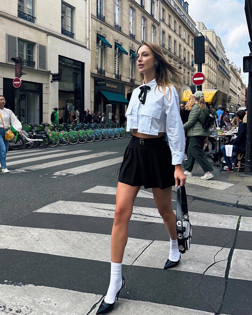 Ecenaz Üçer depicts fire nude