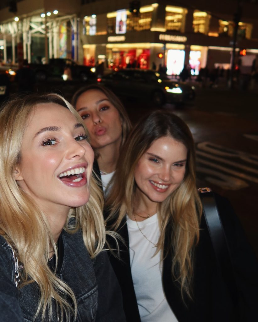 Ecenaz Üçer hot bikini