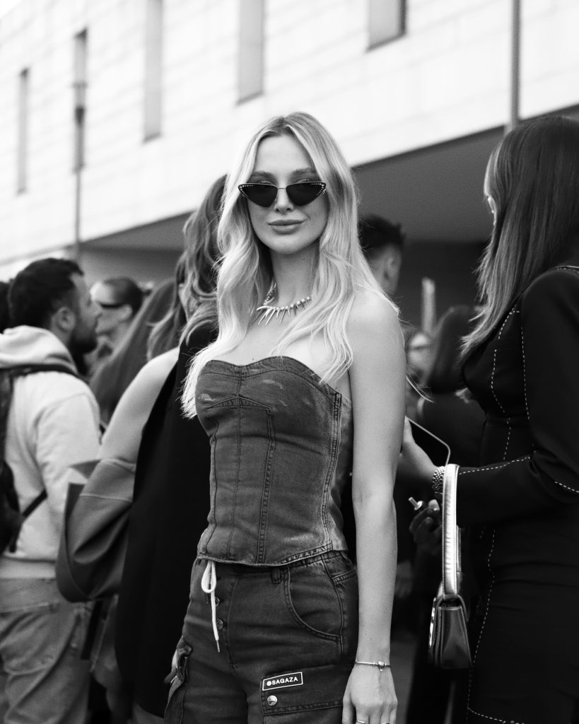 Ecenaz Üçer modeling ass