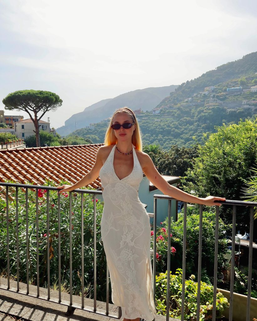 Ecenaz Üçer poses ass