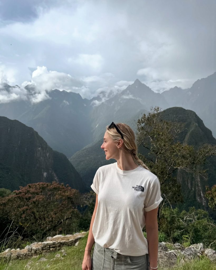 Ecenaz Üçer smiles xxx