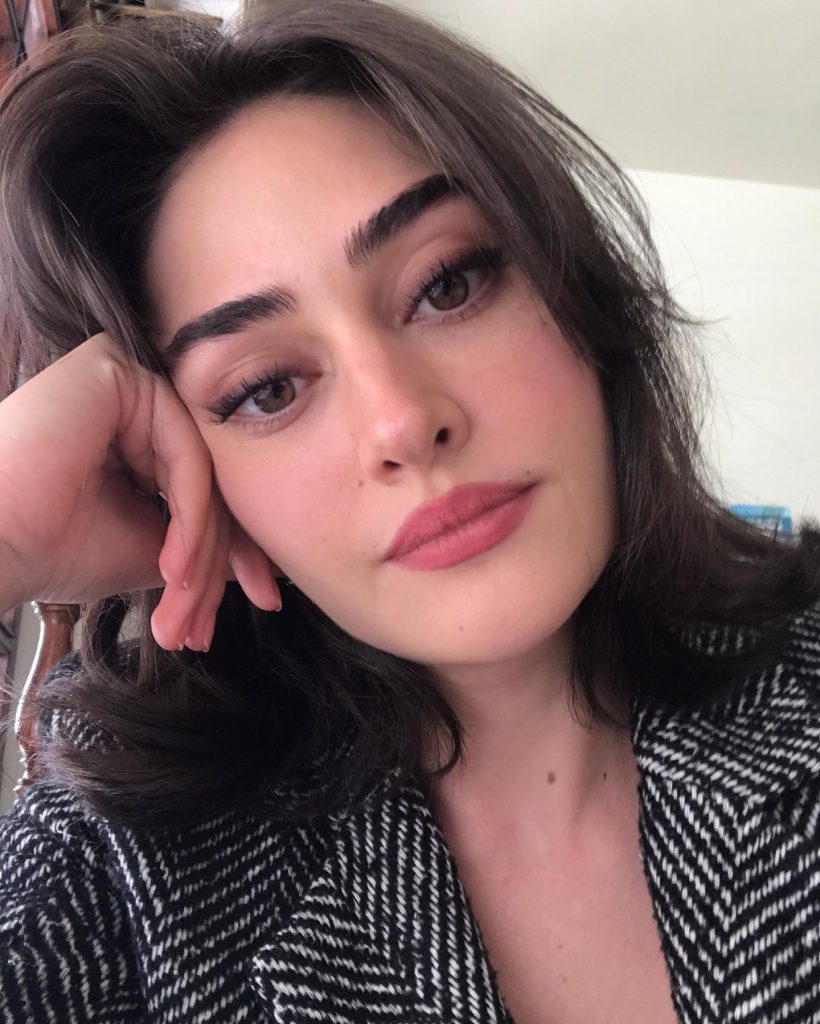 Esra Bilgiç poses hot xxx