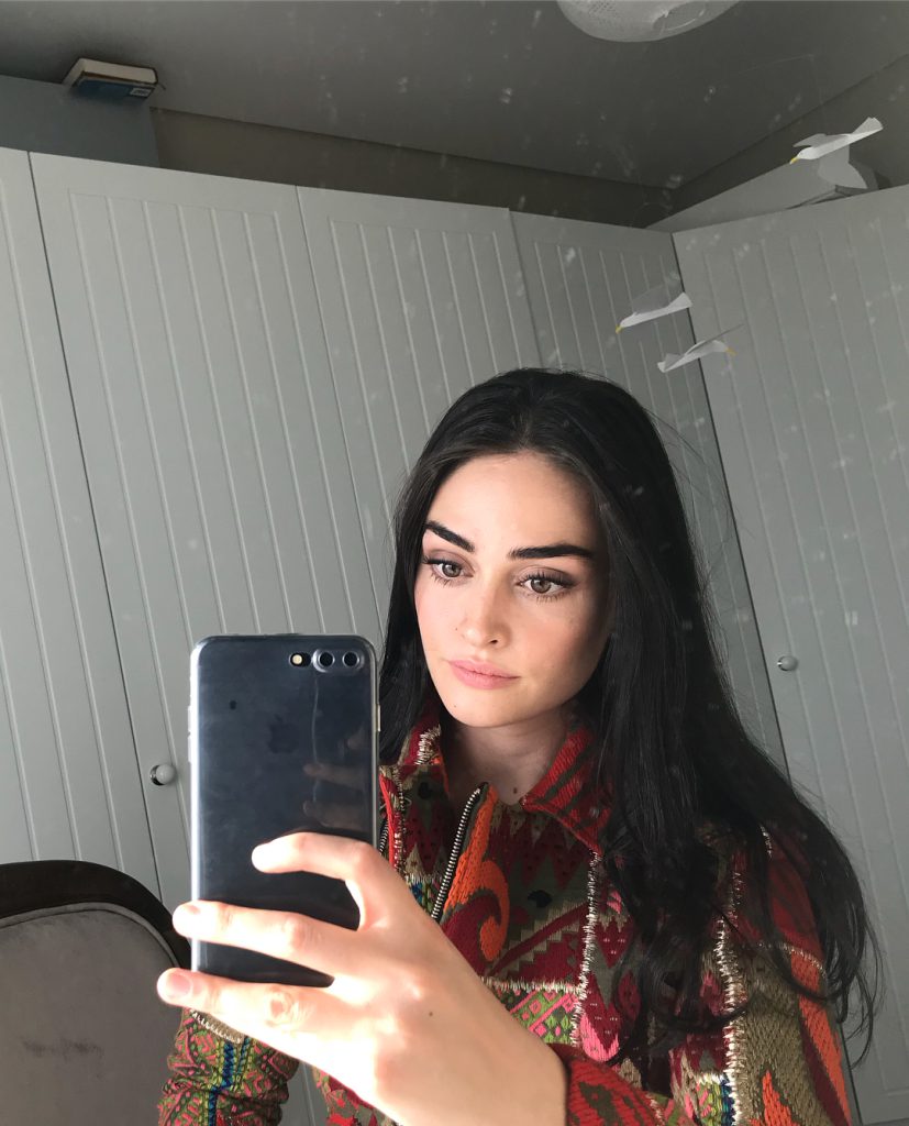Esra Bilgiç poses xxx sex