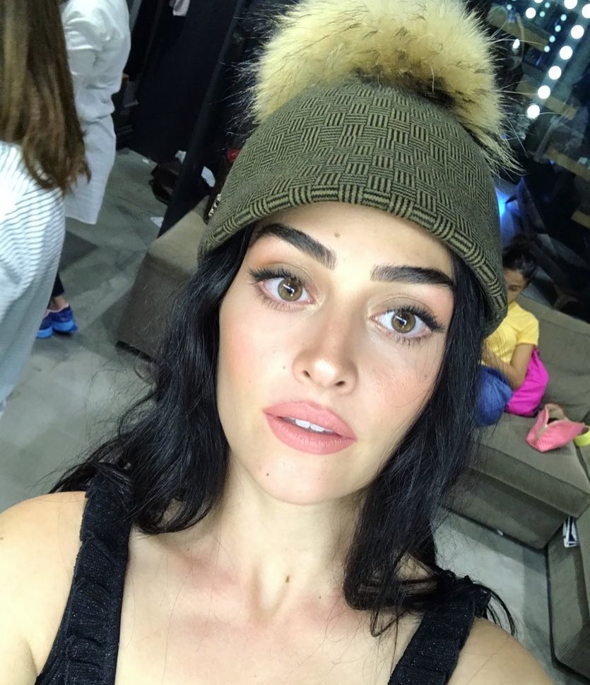 Esra Bilgiç xxx sex
