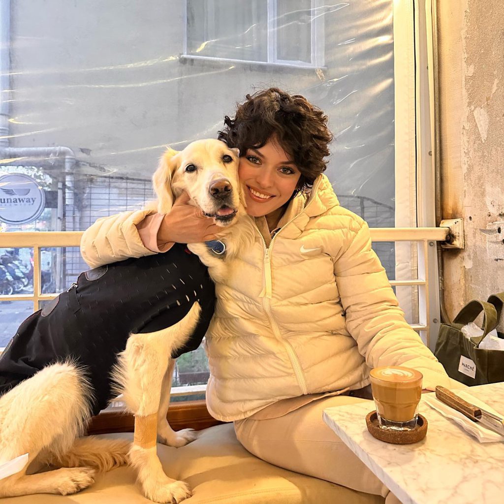 Ezgi Mola ardent fuck