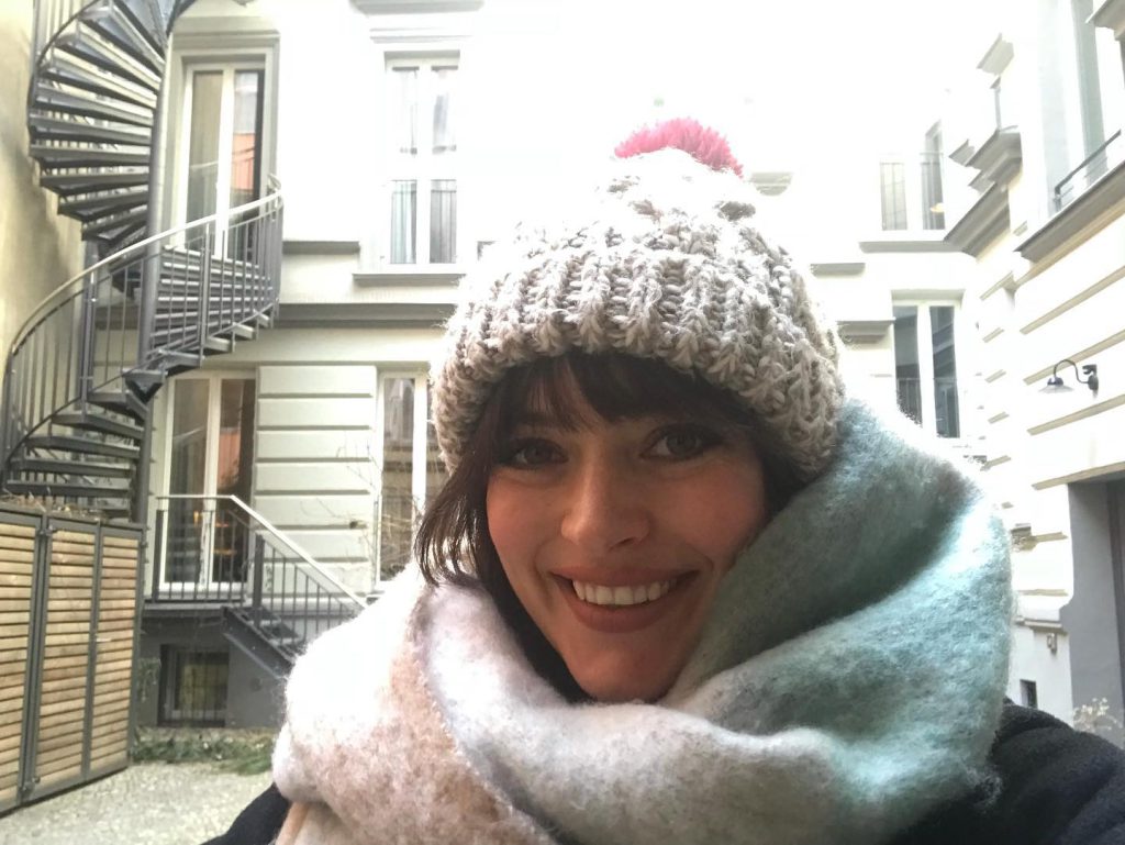 Ezgi Mola ardent nudes