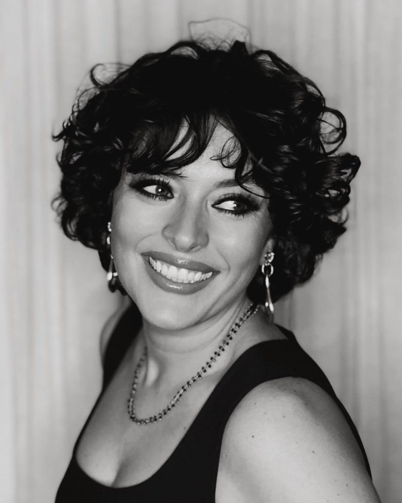 Ezgi Mola ardent sex