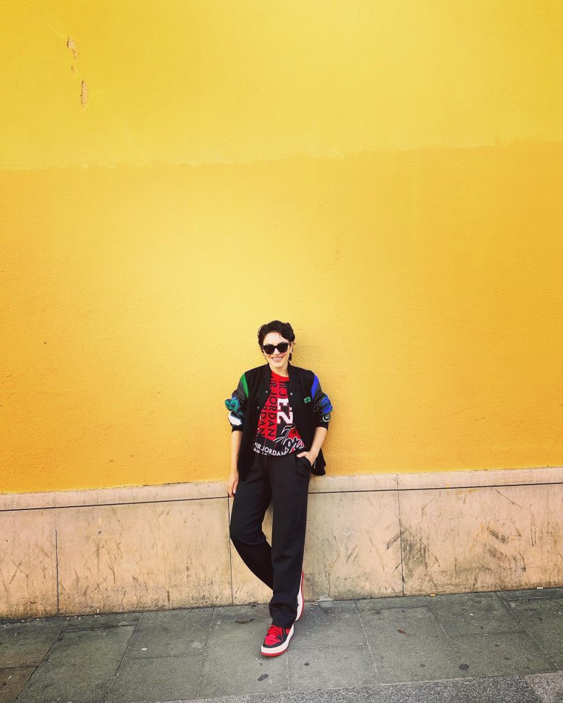 Ezgi Mola beautiful hot