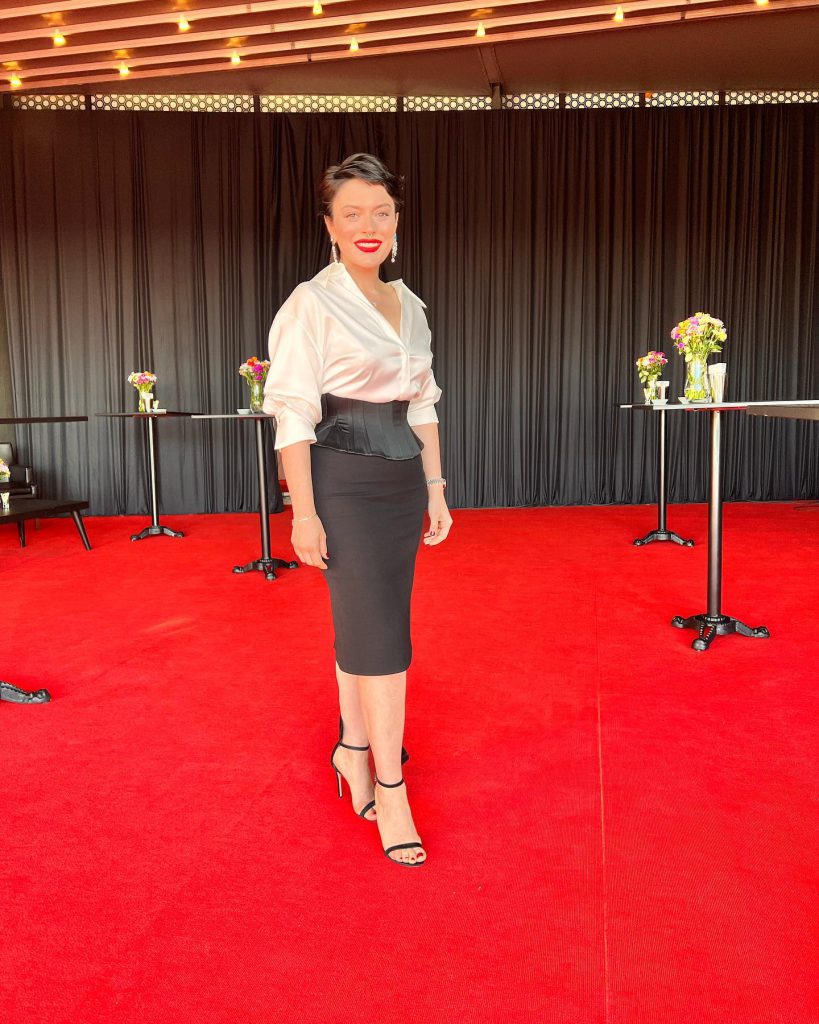 Ezgi Mola beautiful pussy