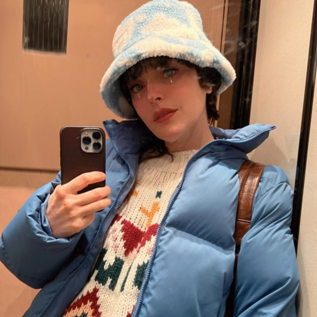 Ezgi Mola depicts fire xxx sex