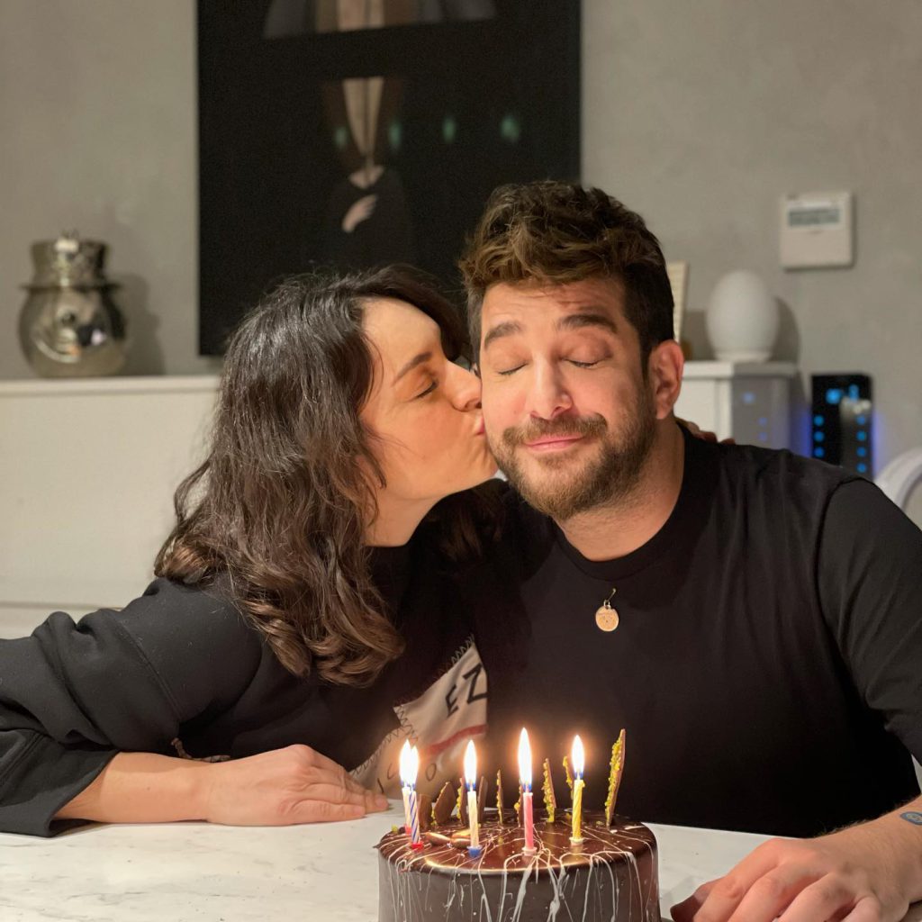 Ezgi Mola hot bikini