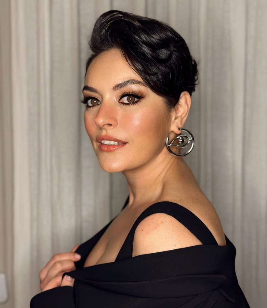 Ezgi Mola looks fuck