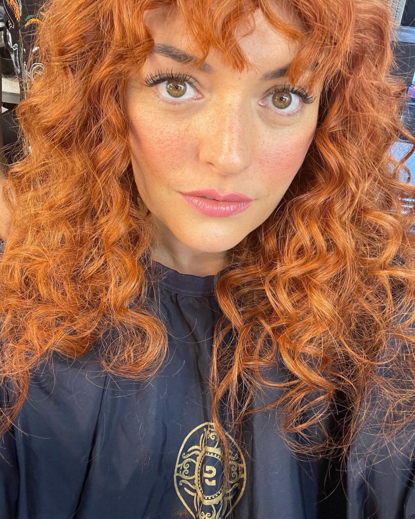 Ezgi Mola poses hot photos