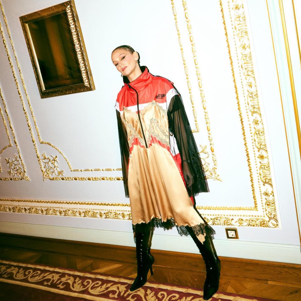 Farah Zeynep Abdullah ardent hot bikini