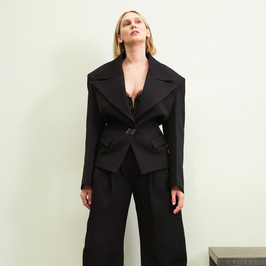 Farah Zeynep Abdullah ardent nude