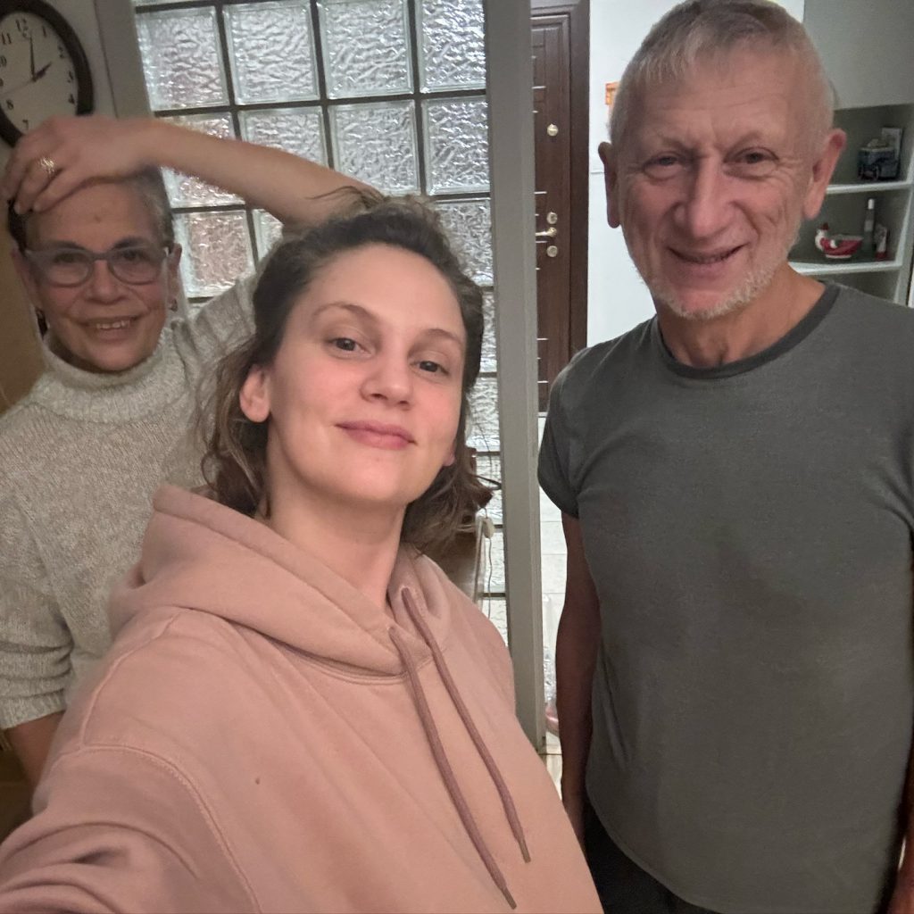 Farah Zeynep Abdullah looks hot images