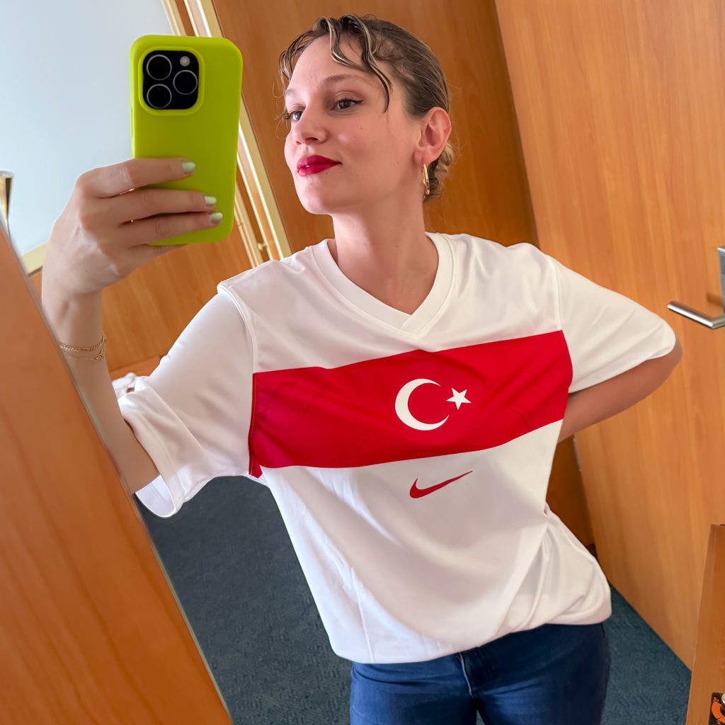 Farah Zeynep Abdullah modeling sex