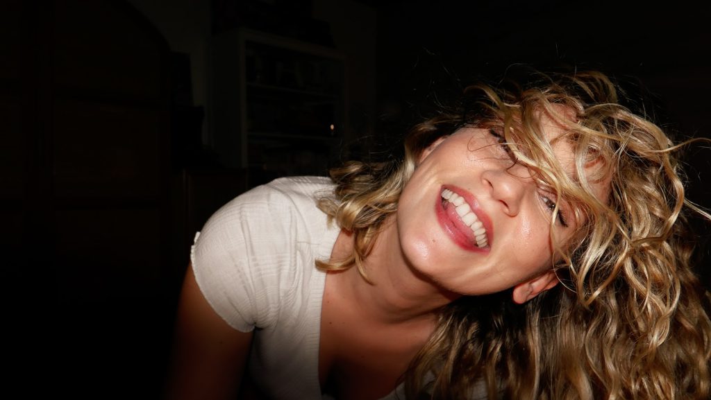 Farah Zeynep Abdullah poses boobs