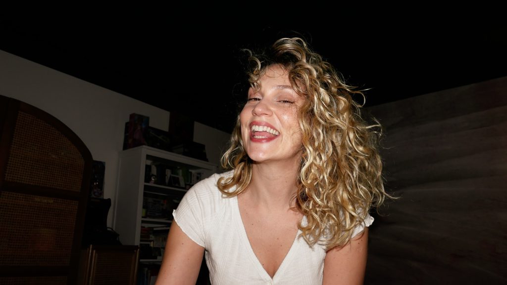 Farah Zeynep Abdullah poses hot images