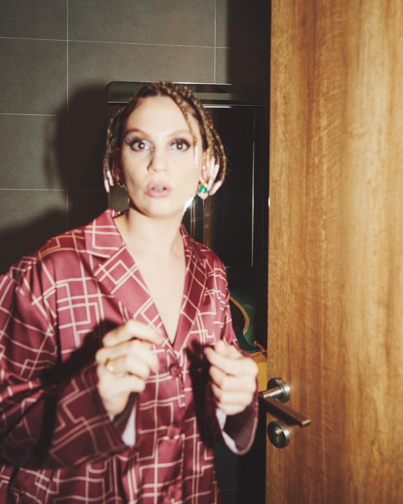 Farah Zeynep Abdullah poses nude