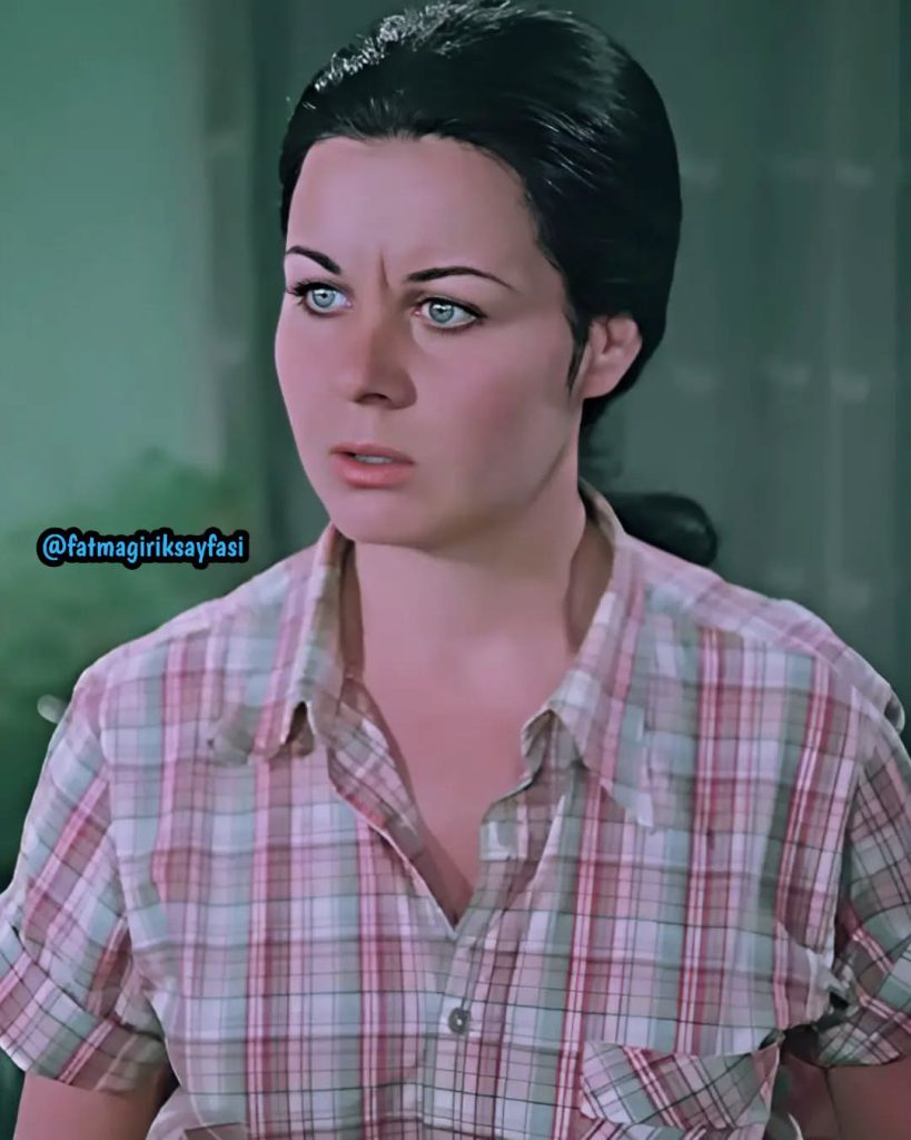 Fatma Girik beautiful sexy