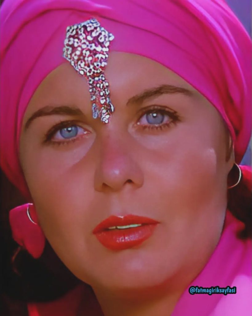 Fatma Girik depicts fire hot pics