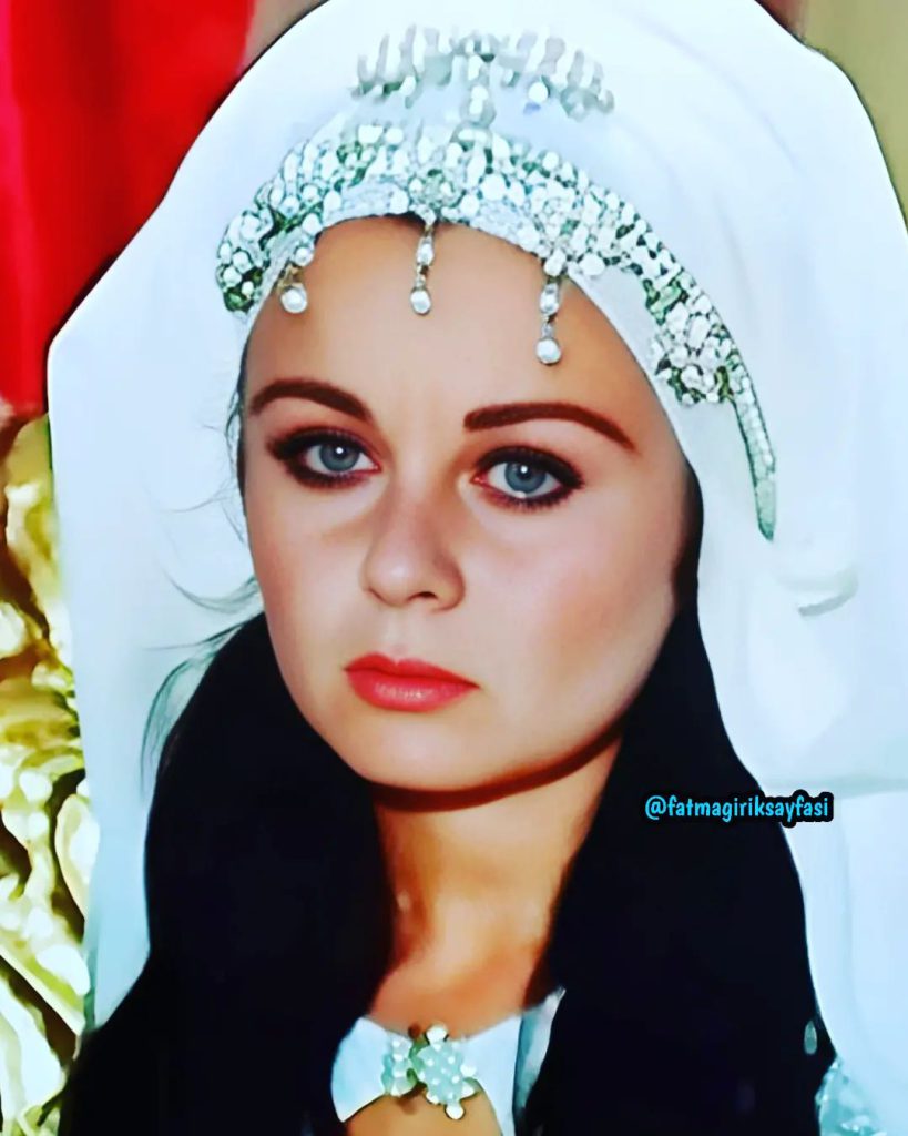 Fatma Girik depicts fire xxx