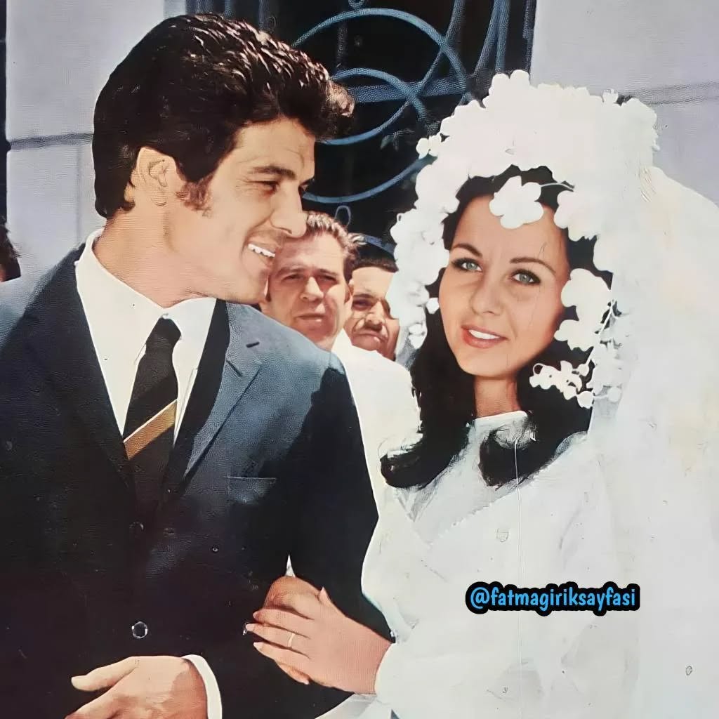 Fatma Girik modeling naked