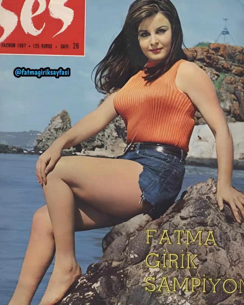 Fatma Girik smiles hot