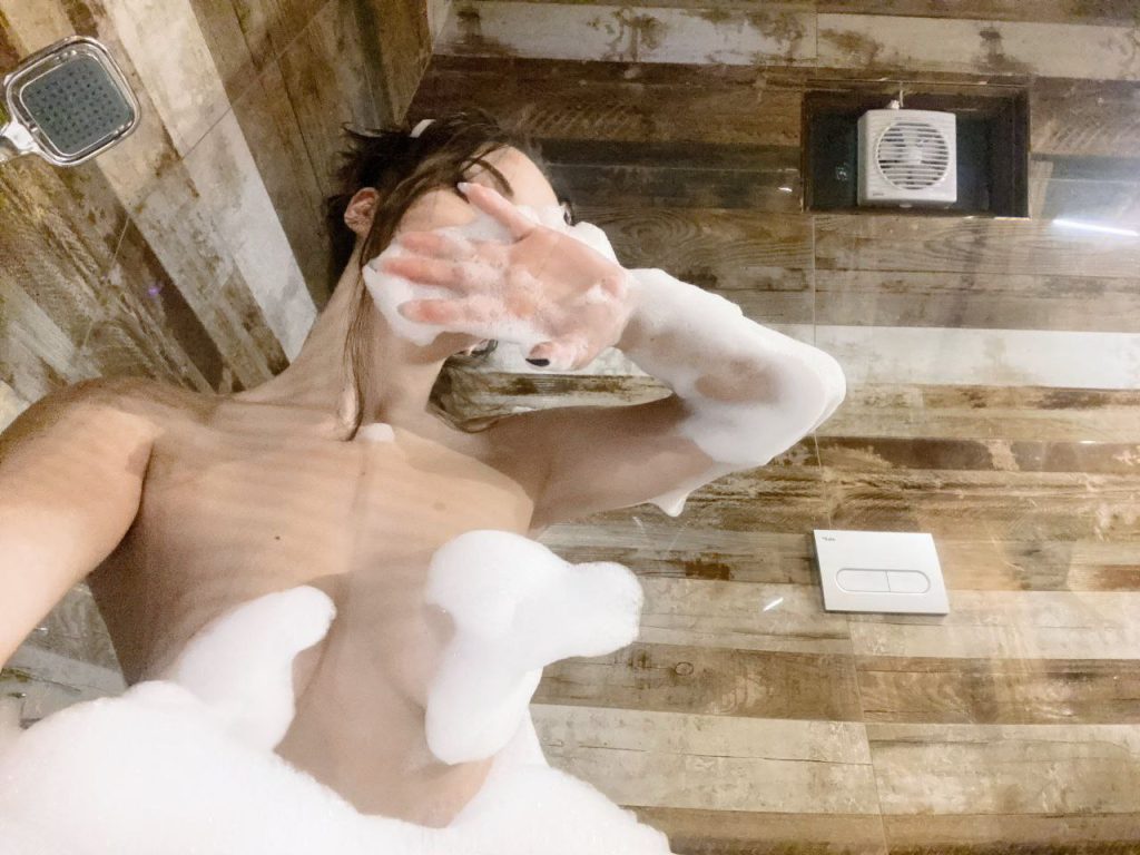 Gizem Savage sluthot pics