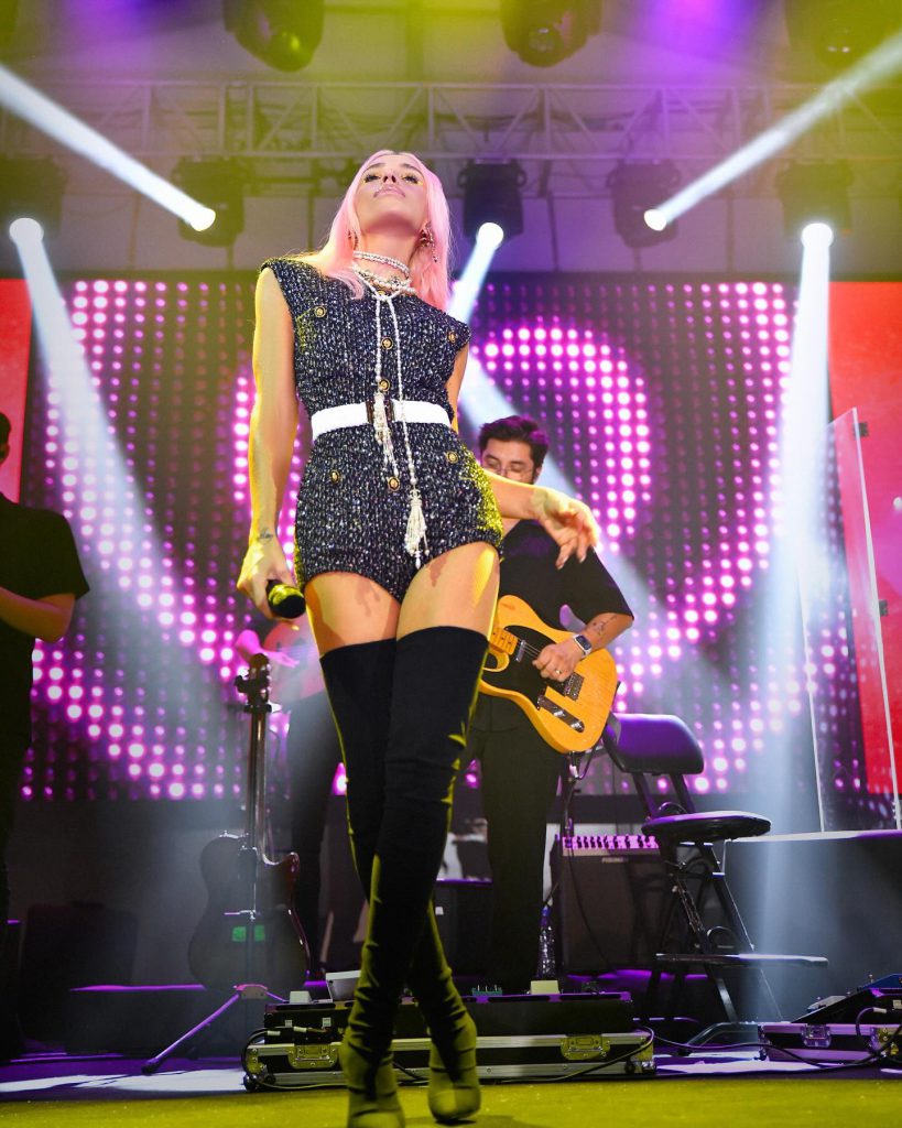 Gülşen looks xxx sex