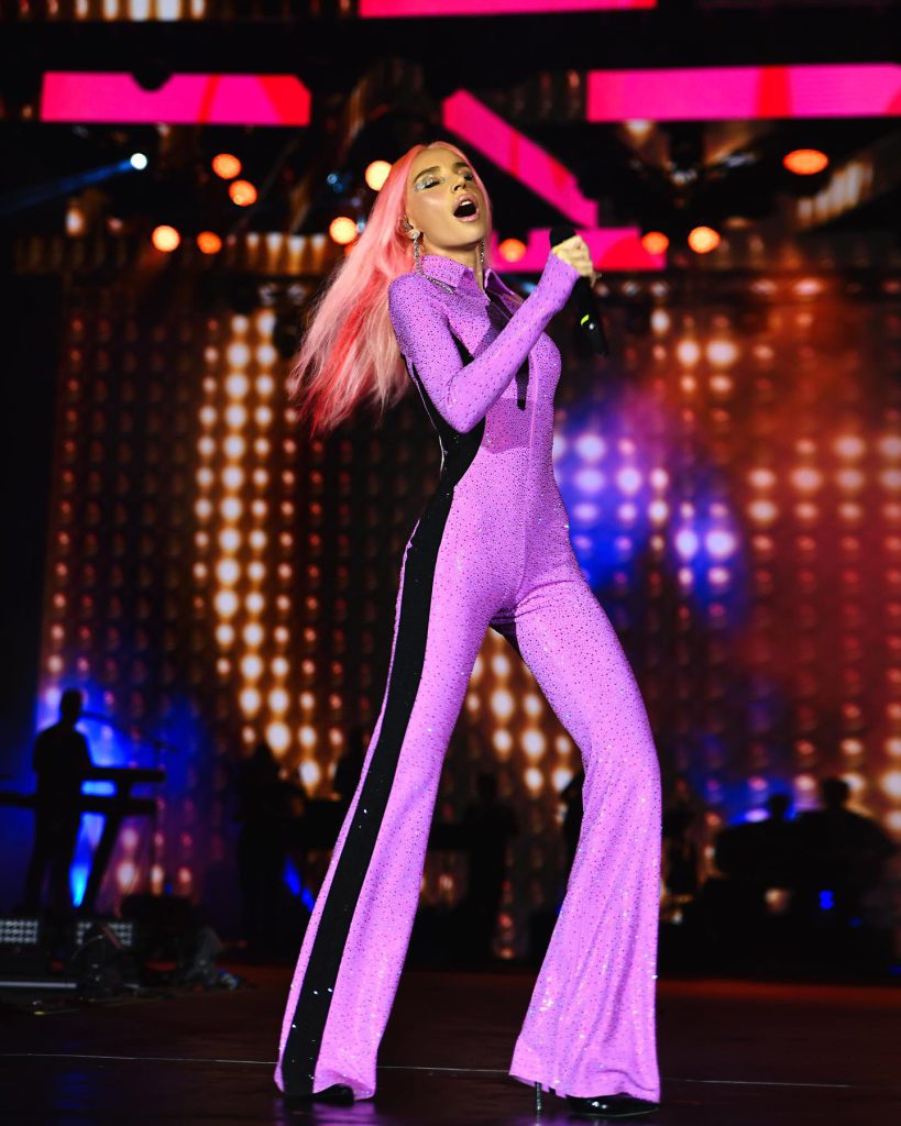 Gülşen smiles hot pics