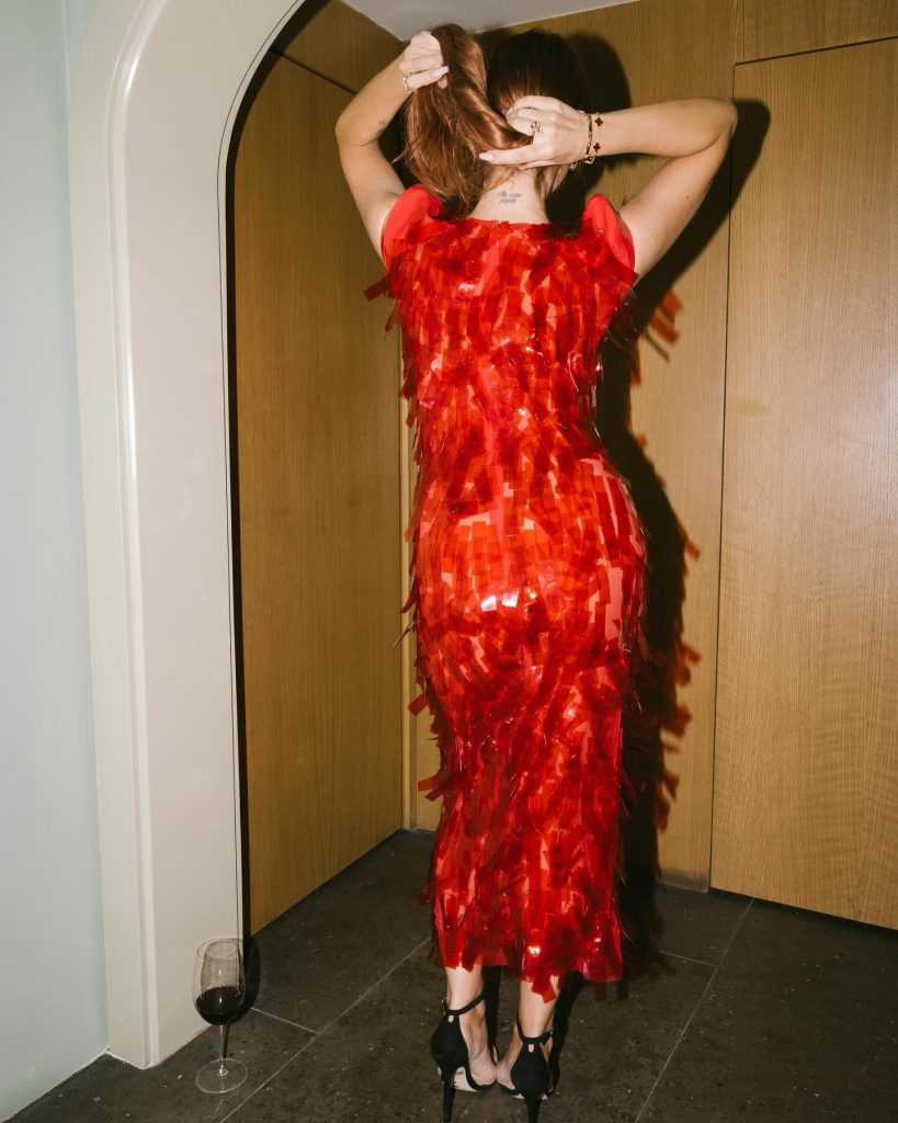 Hadise depicts fire hot xxx