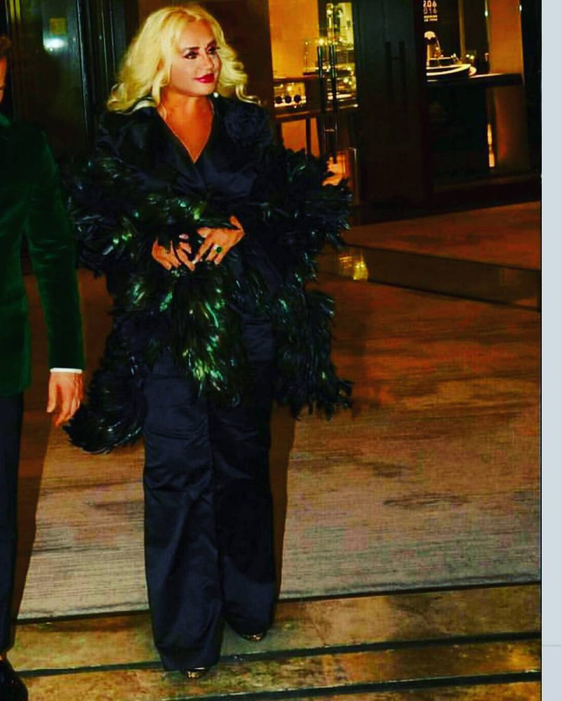 Hande Sarıoğlu ardent boobs