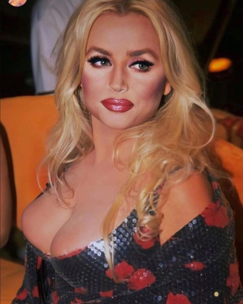 Hande Sarıoğlu ardent pussy