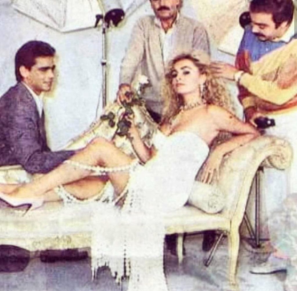 Hande Sarıoğlu beautiful hot images