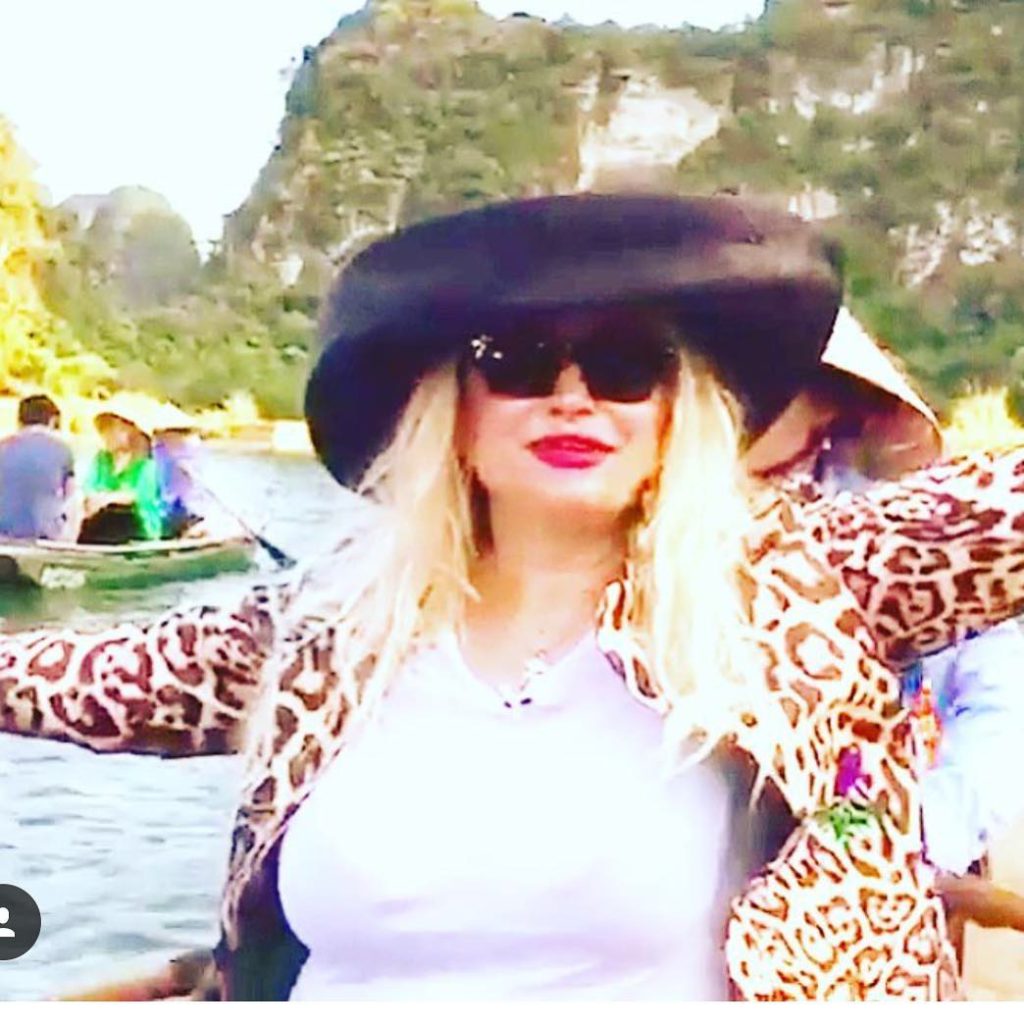 Hande Sarıoğlu beautiful nude pics