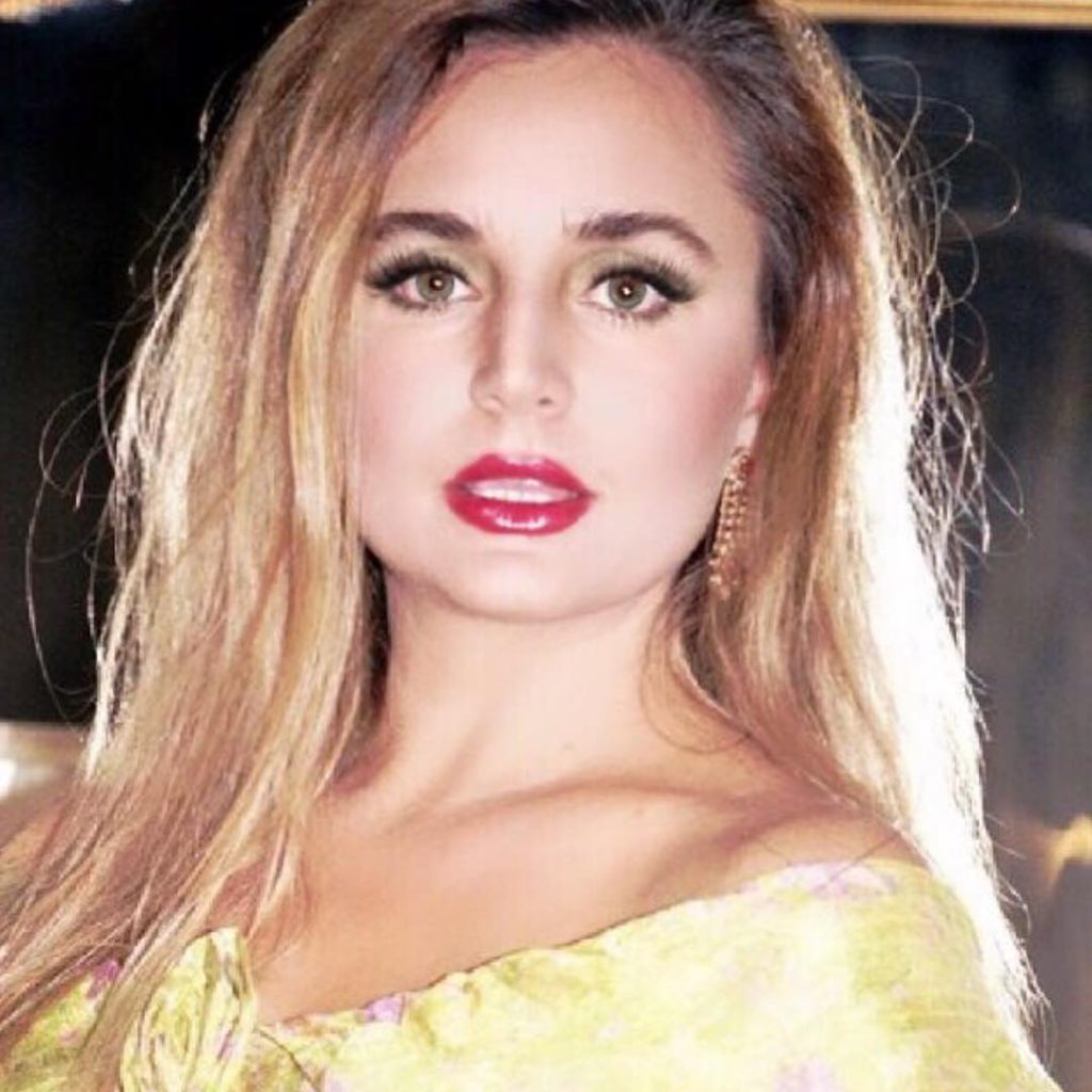 Hande Sarıoğlu beautiful porn