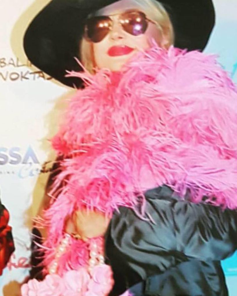 Hande Sarıoğlu modeling hot