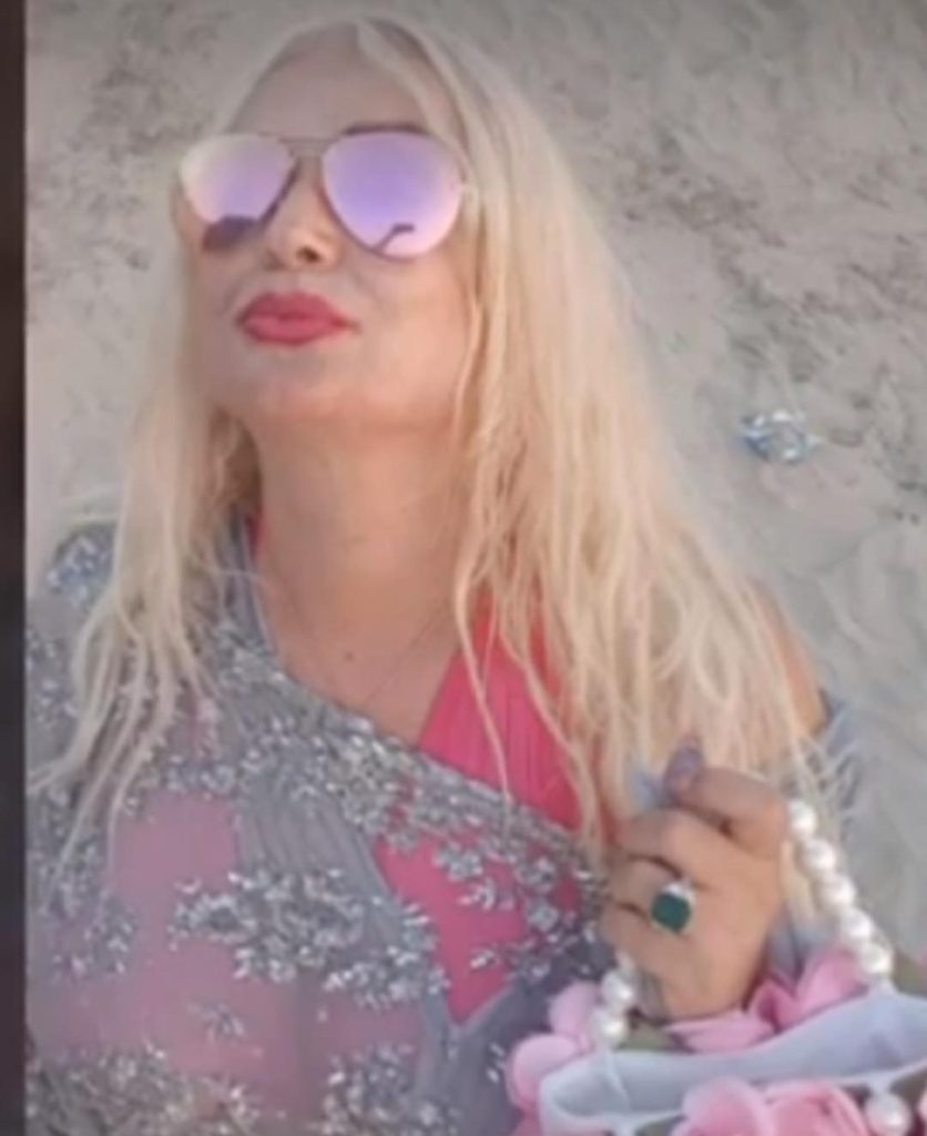 Hande Sarıoğlu porn