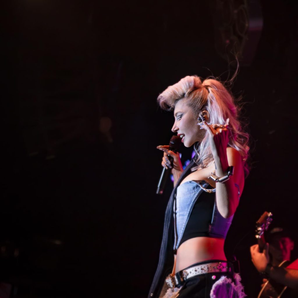 Hande Yener ardent porn