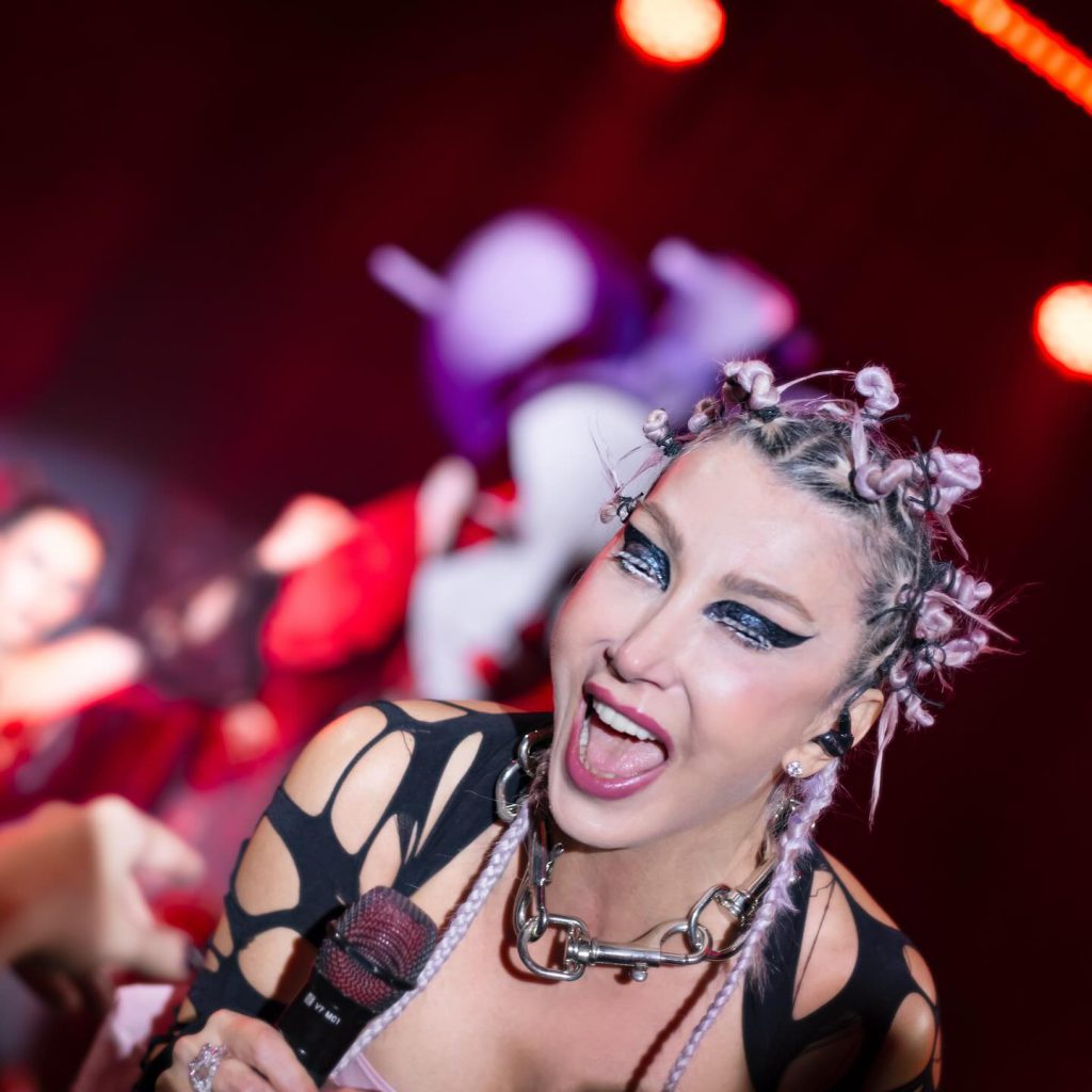 Hande Yener ardent xxx sex