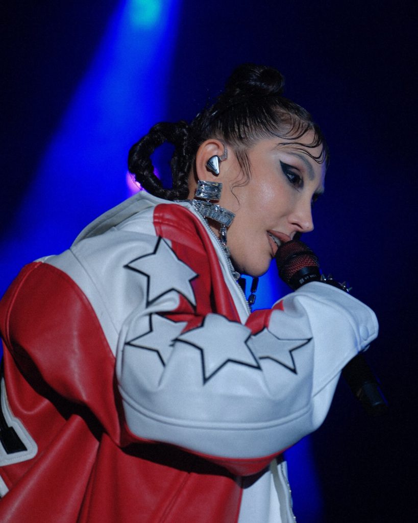 Hande Yener beautiful hot