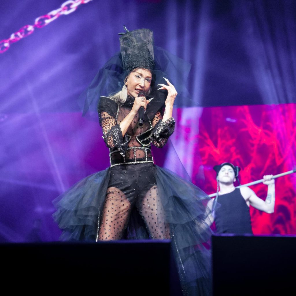 Hande Yener beautiful sex