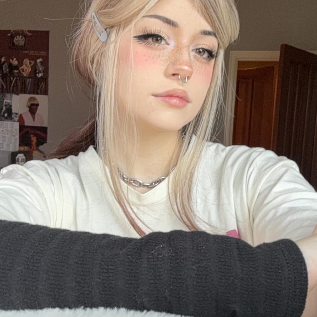 Hannah Owo ardent hot pics