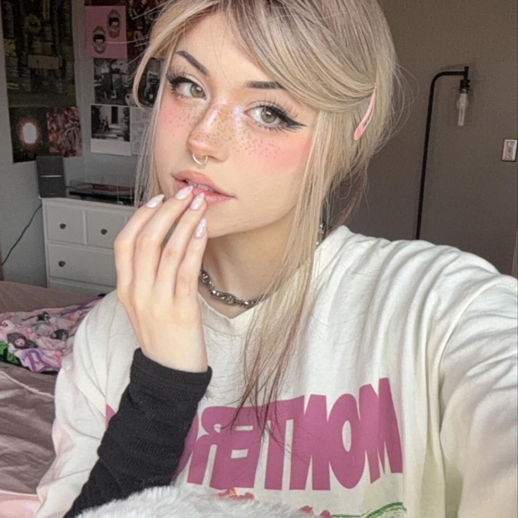 Hannah Owo ardent sexy