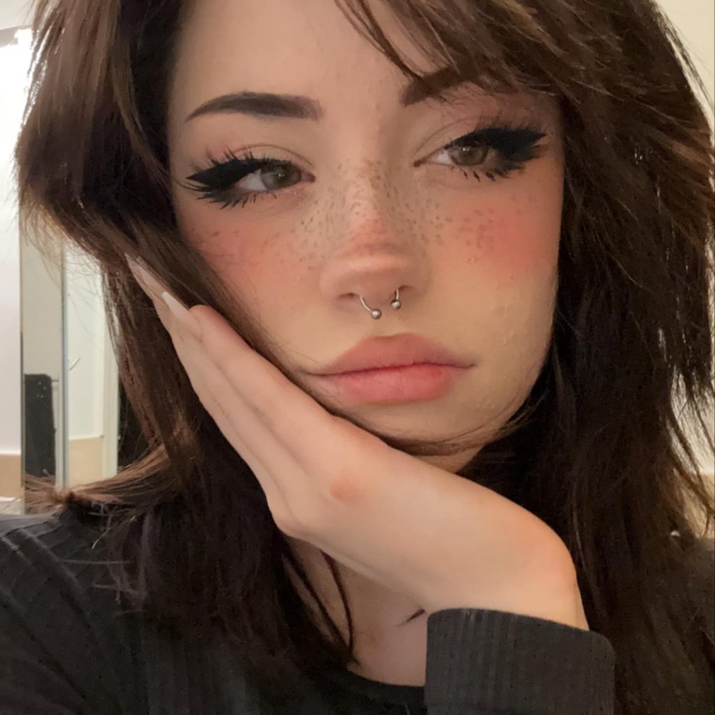 Hannah Owo beautiful hot bikini