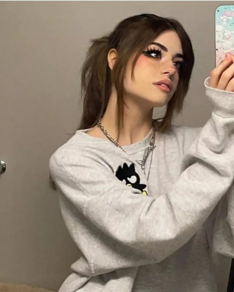 Hannah Owo modeling nude pics